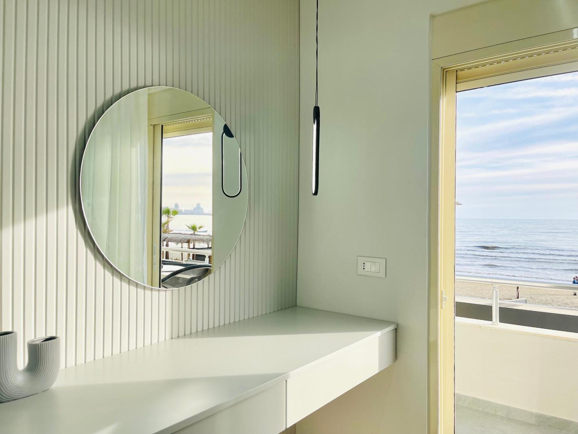 Luxurious Cozy Seaview Apartment Durrës Esterno foto